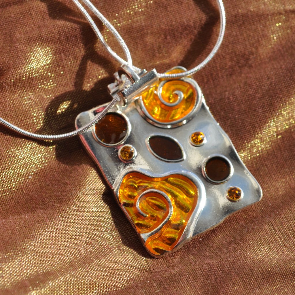 Amber Enamel Gem Pendant 925 Silver Necklace 3055 50$